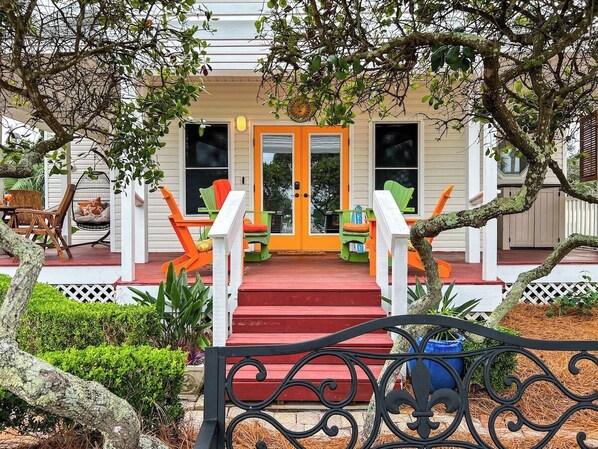 Welcome to Tangerine Cove!