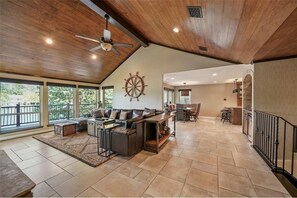 Open floor plan with a view of the lake