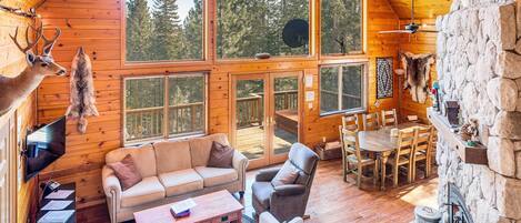 Building, Hardwood, Flooring, Indoors, Living Room