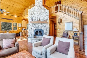 Furniture, Living Room, Indoors, Room, Couch