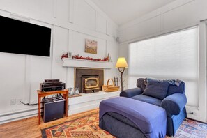 Indoors, Living Room, Room, Furniture, Couch