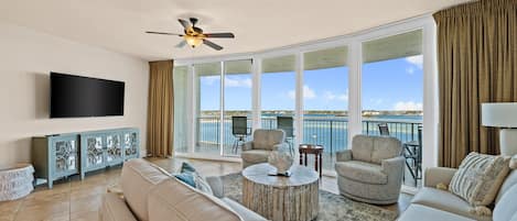 Caribe Resort D704 Living Room