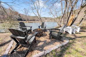 Exterior | Fire Pit | Hiwassee River Access