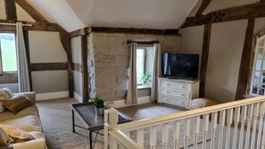 Living Room / Lounge