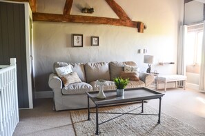 Living Room / Lounge