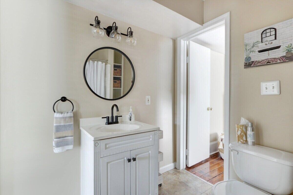 Circa 1870, Historic | Central | Original
