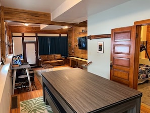 Spielezimmer