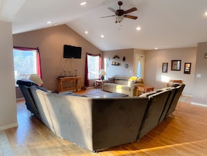 Living Room (1)