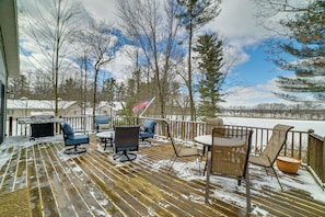 Private Deck | Lake View | Gas Grill | 2 Kayaks | Pontoon Available Upon Request