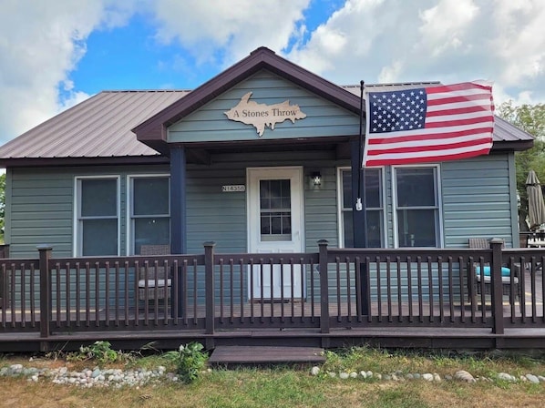 Front of house- new color!