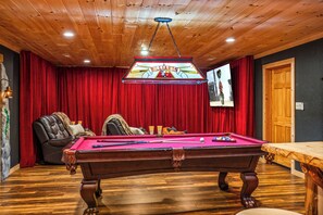 Spielezimmer