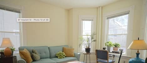 Living Room (afternoon light)