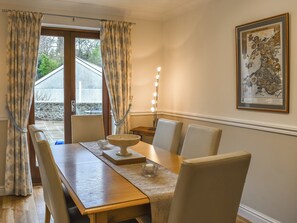 Dining Area | Llican, Llanberis