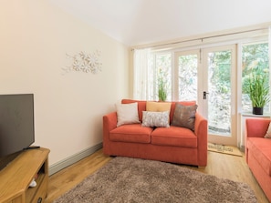 Living room | Hampsfell Cottage - Grange Cottages, Grange Over Sands