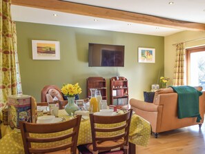 Dining Area | Cilau Bach, Trefgarn Owen