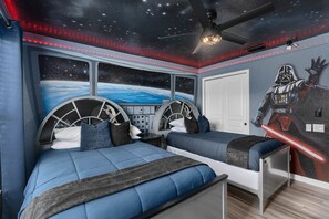 Star Wars Bedroom with 1 full and 1 twin bed.