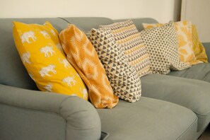 Living Room / Lounge