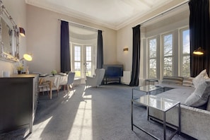 Our stunning lounge, stuffed with original features & offering incredible views!