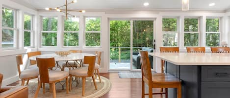 Dining Area and Kitchen Island