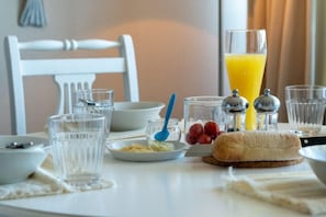 Breakfast meal