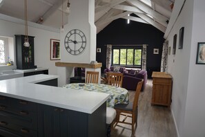 Upper Carlane Court - Kitchen leading to Lounge