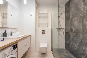 Bath/Shower