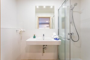 Bath/Shower