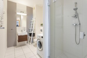 Bath/Shower
