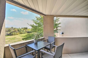 Private Balcony | Golf Course & Mountain Views