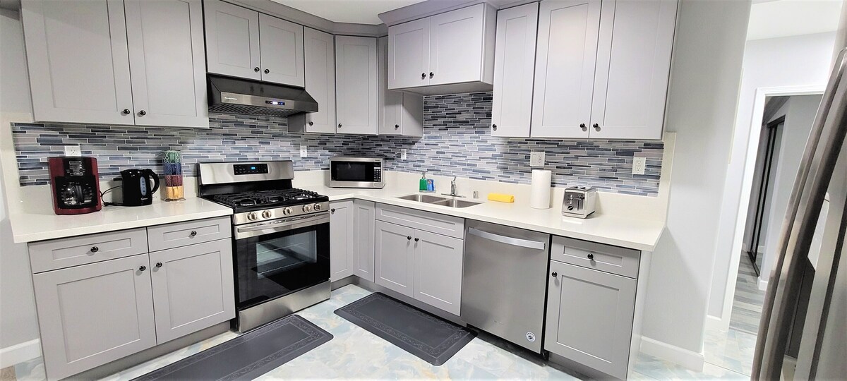 Warm & Comfy home near beach and Disney