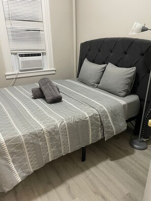 Queen size bed