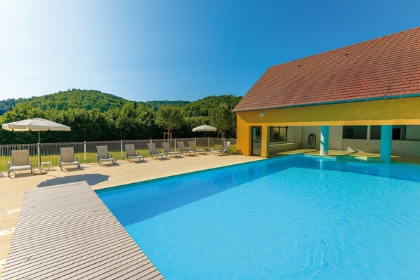 Piscine maison de vacances