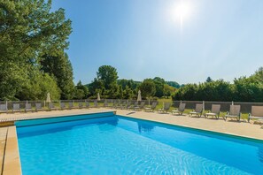 Holiday Home Swimming Pool