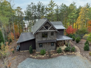 Welcome to Row House on Lake James!