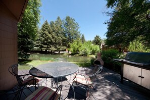 Deck with Seating, Grill, Views