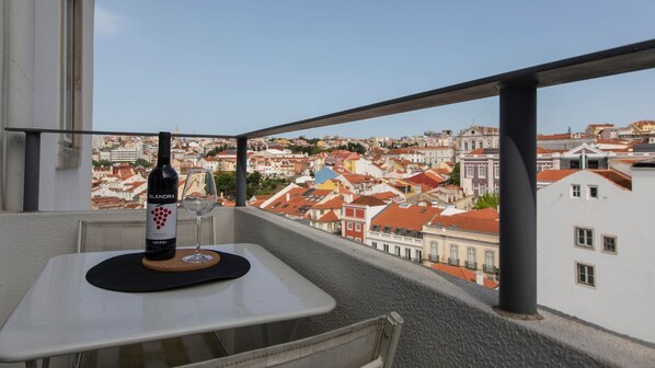 "A very nice apartment in a great location with a fantastic view" #airbnb #airbnblisbon #portugal #pt #lisbon #balcony #view #city