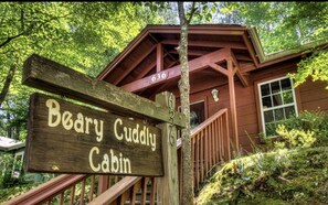 Welcome to Beary Cuddly