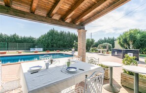 pool