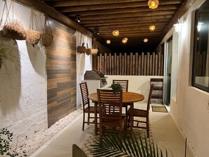 Outdoor dining