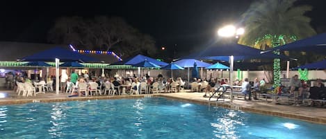 Outdoor Pool and Bar area