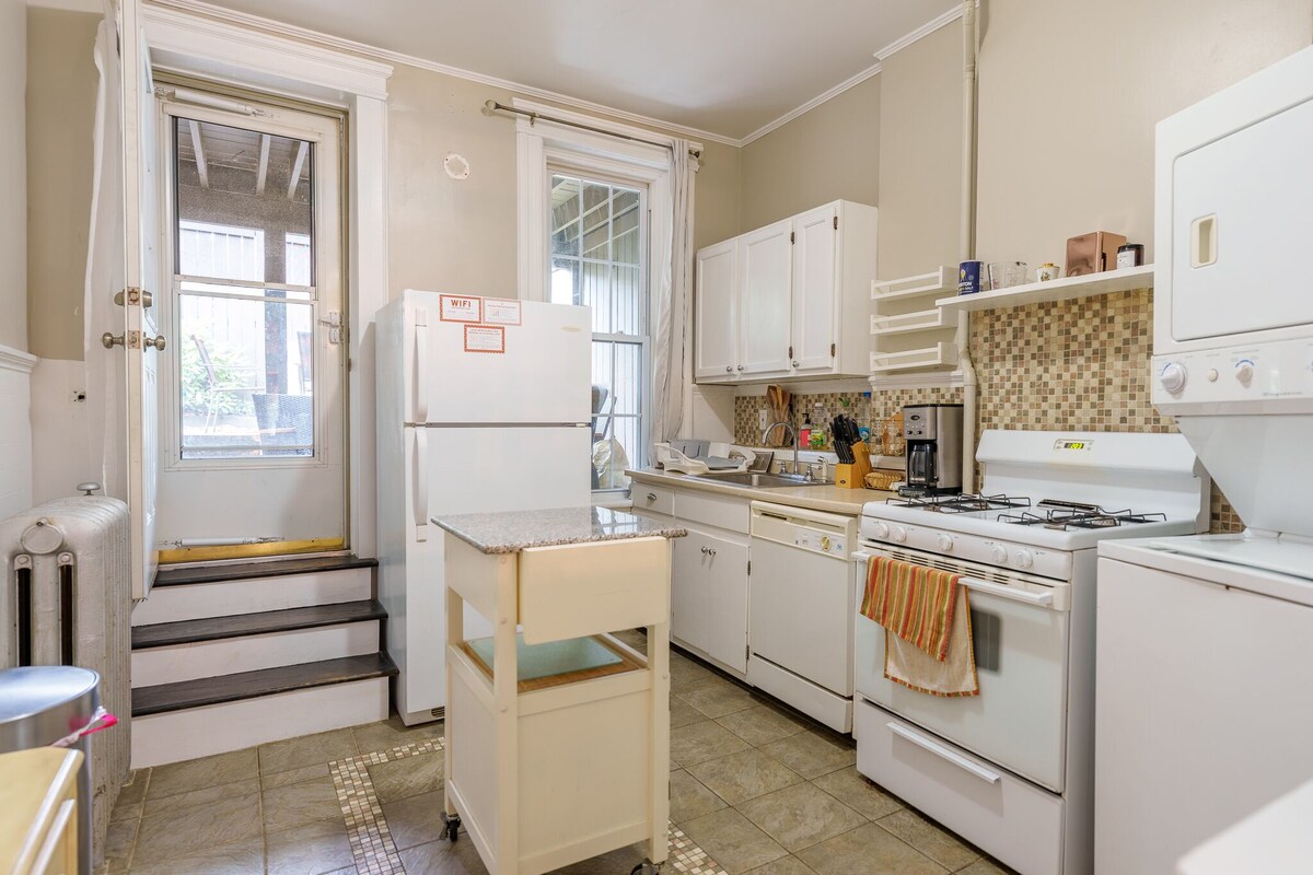Quaint & charming century-old brownstone near NYC