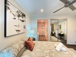 Bedroom has a Queen size bed, mirrored double wardrobe, set of draws and en-suite.