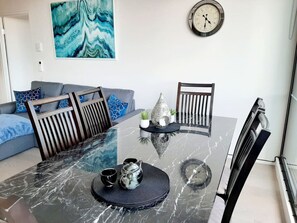 Marble 6 seater Dining Table.