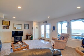 Living Room | Free WiFi | Lower Unit Rental | Access to 2 Balconies