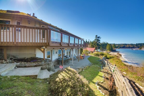 Port Hadlock-Irondale Vacation Rental | 2BR | 2BA | Steep Steps Required