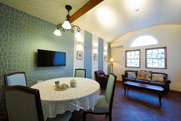 A 75 square meter vacation rental house that can accommodate 6 people!