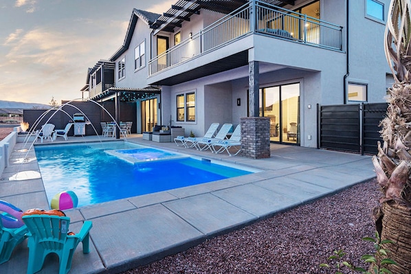 Gorgeous private pool and hot tub with fun waterfalls