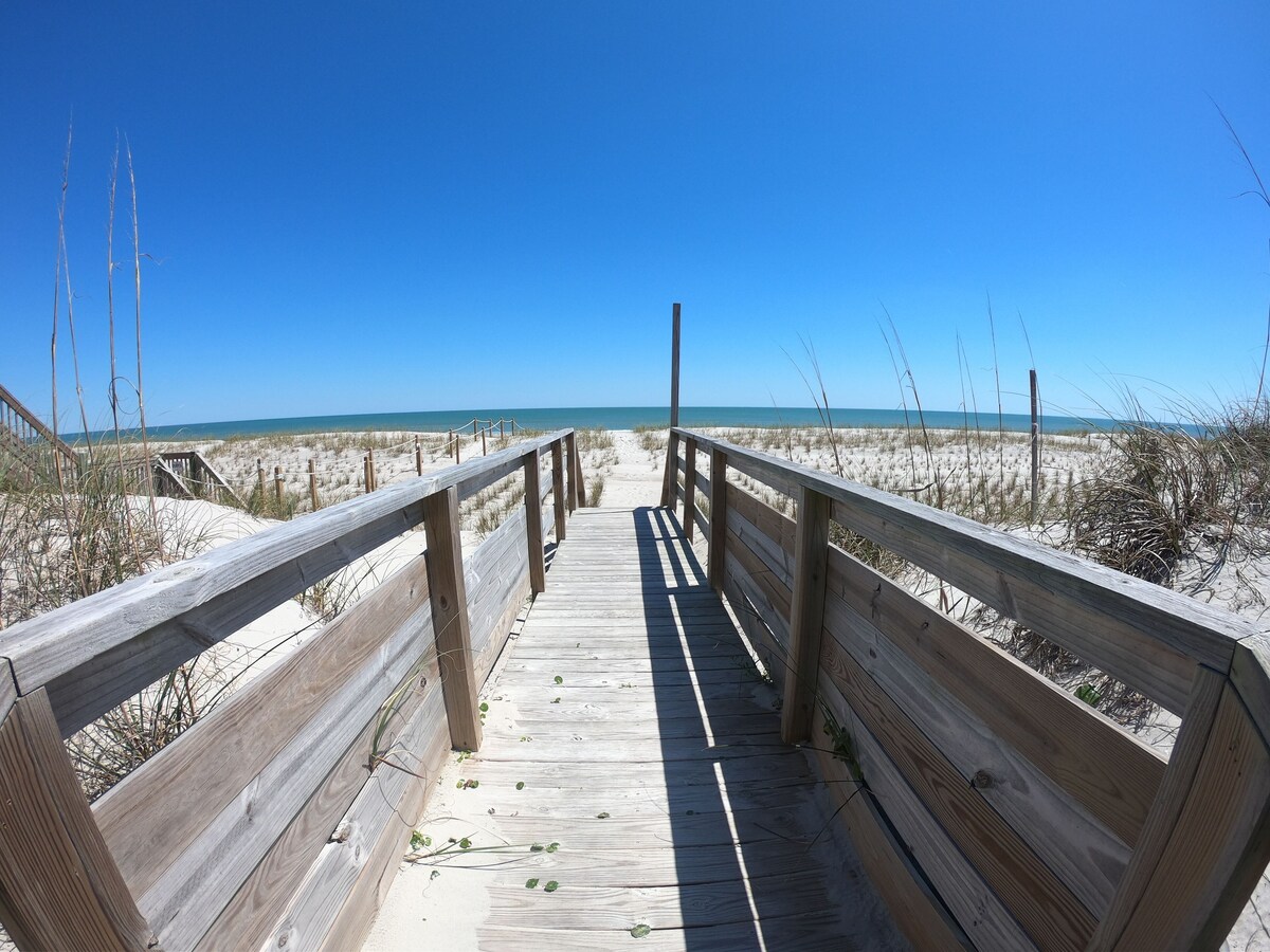 South End Topsail Island,private beach access,bike or walk to restaurants/shops
