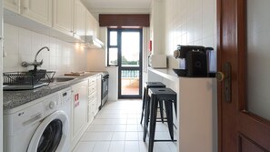 This fully equipped kitchen holds the amenities necessary for a pleasant stay #airbnb #airbnbporto #portugal #pt #porto