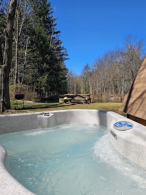 Bain à remous extérieur